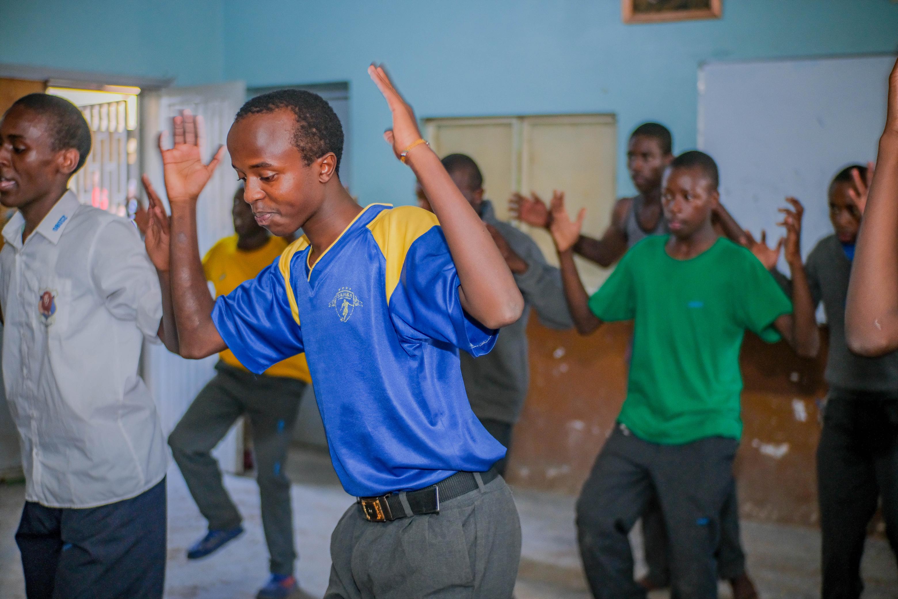 Modern Dance Performance